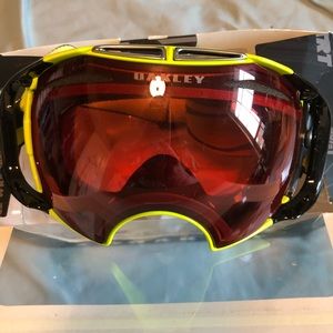 New Oakley Airbrake goggles w/ replacement lens